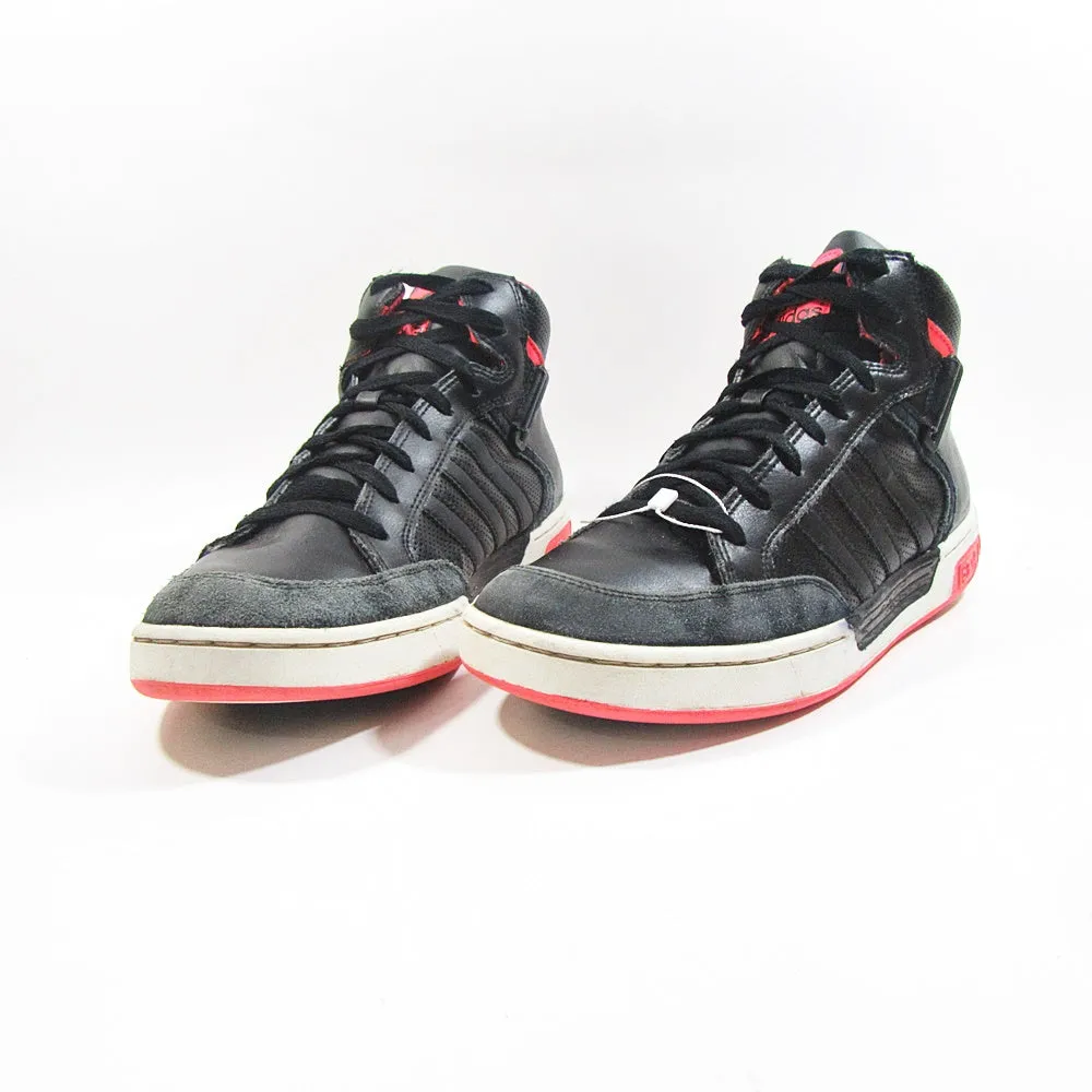 ADIDAS St
