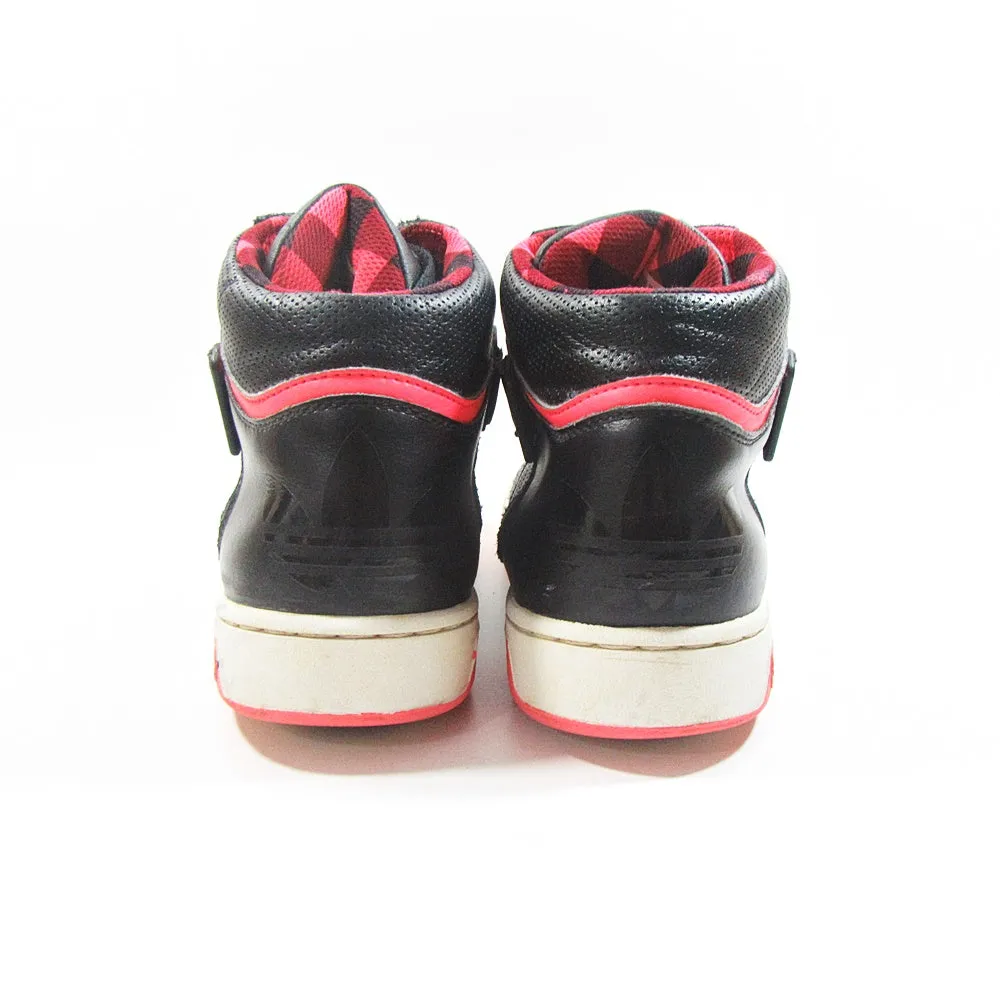 ADIDAS St