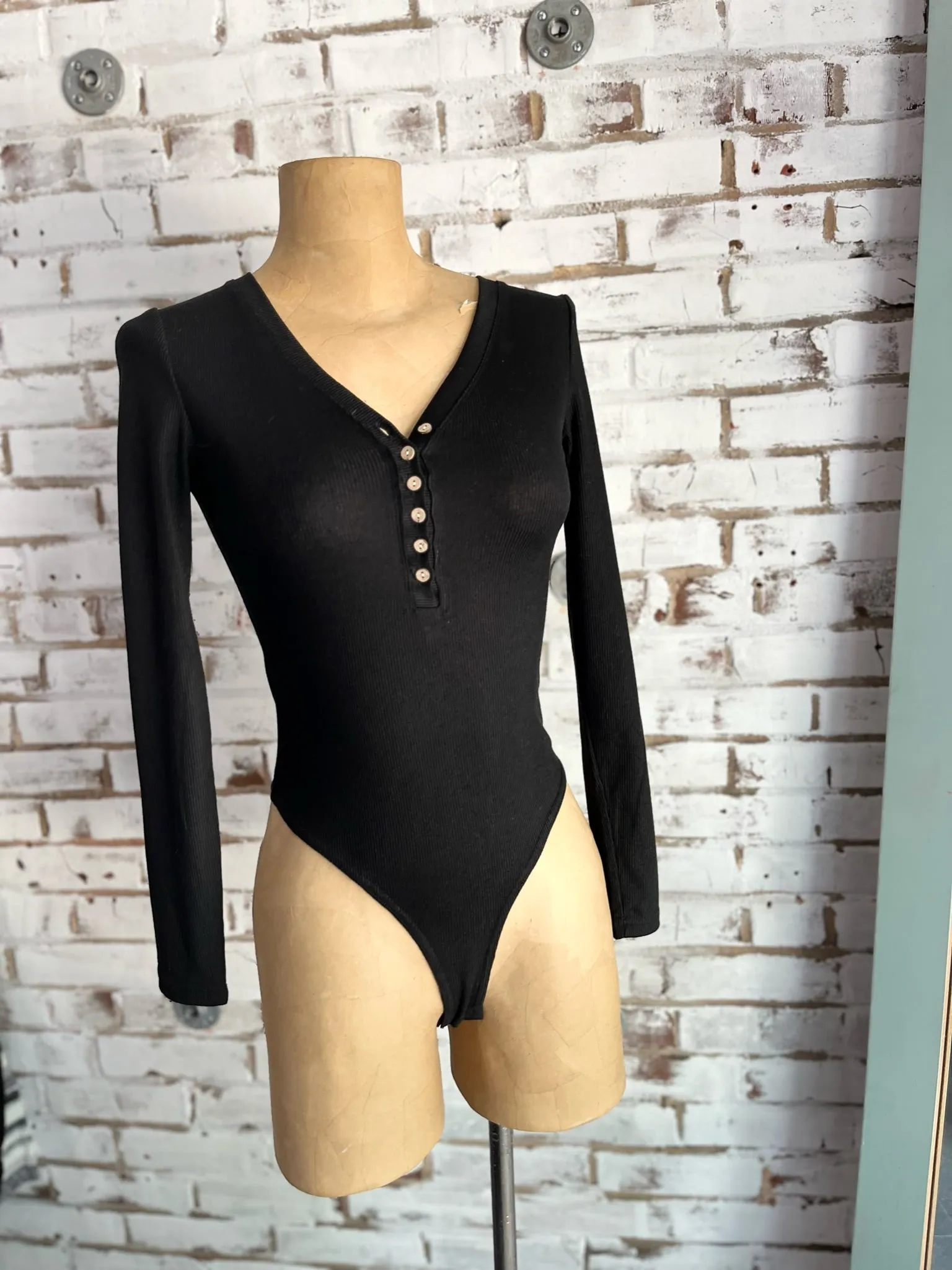 Allure Bodysuit Long Sleeve in Black