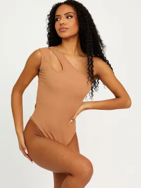 Elys Cut Out One Shoulder Ribbed Bodysuit In Camel