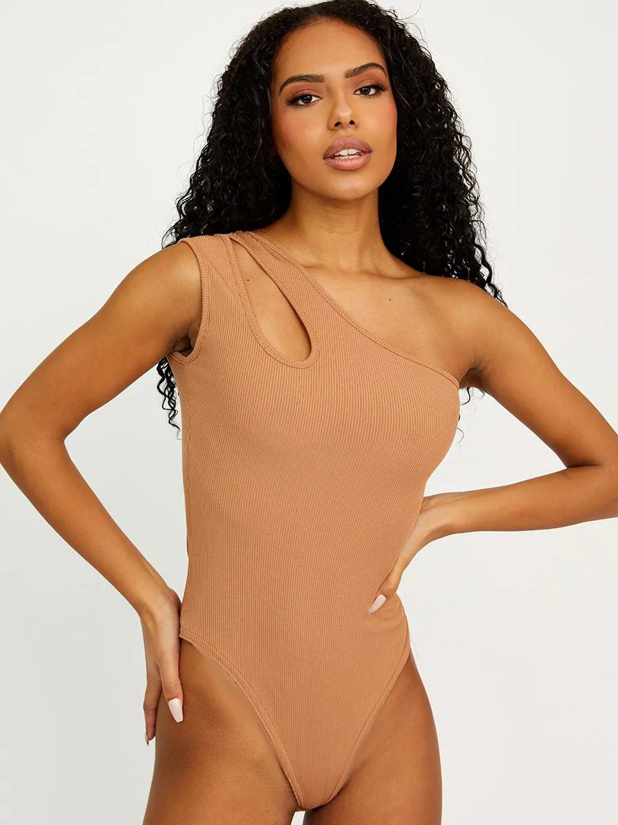 Elys Cut Out One Shoulder Ribbed Bodysuit In Camel