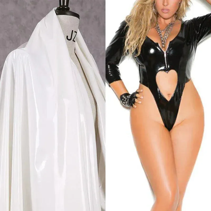 Frauen sexy Leder Bikini plus Größe Bodys herzförmige hohle Bodycon Mini Spiel anzüge Overalls Pu Lack leder benutzer definierte neu