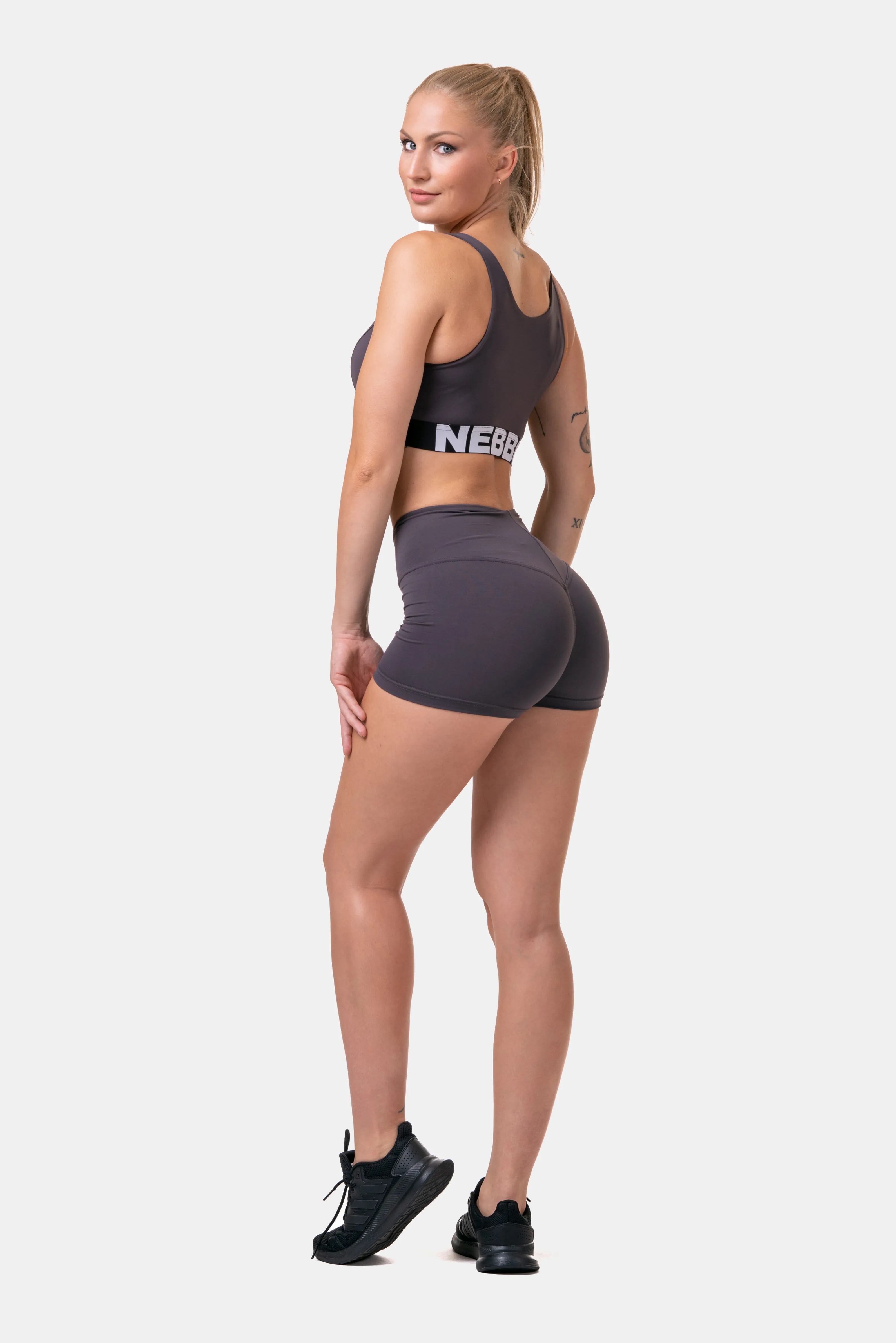 NEBBIA Classic HERO High Waist Shorts 582