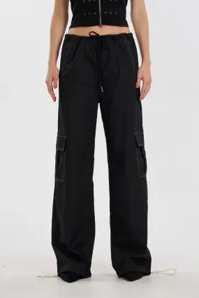 On A Leash Cargo Pants - Black/Green