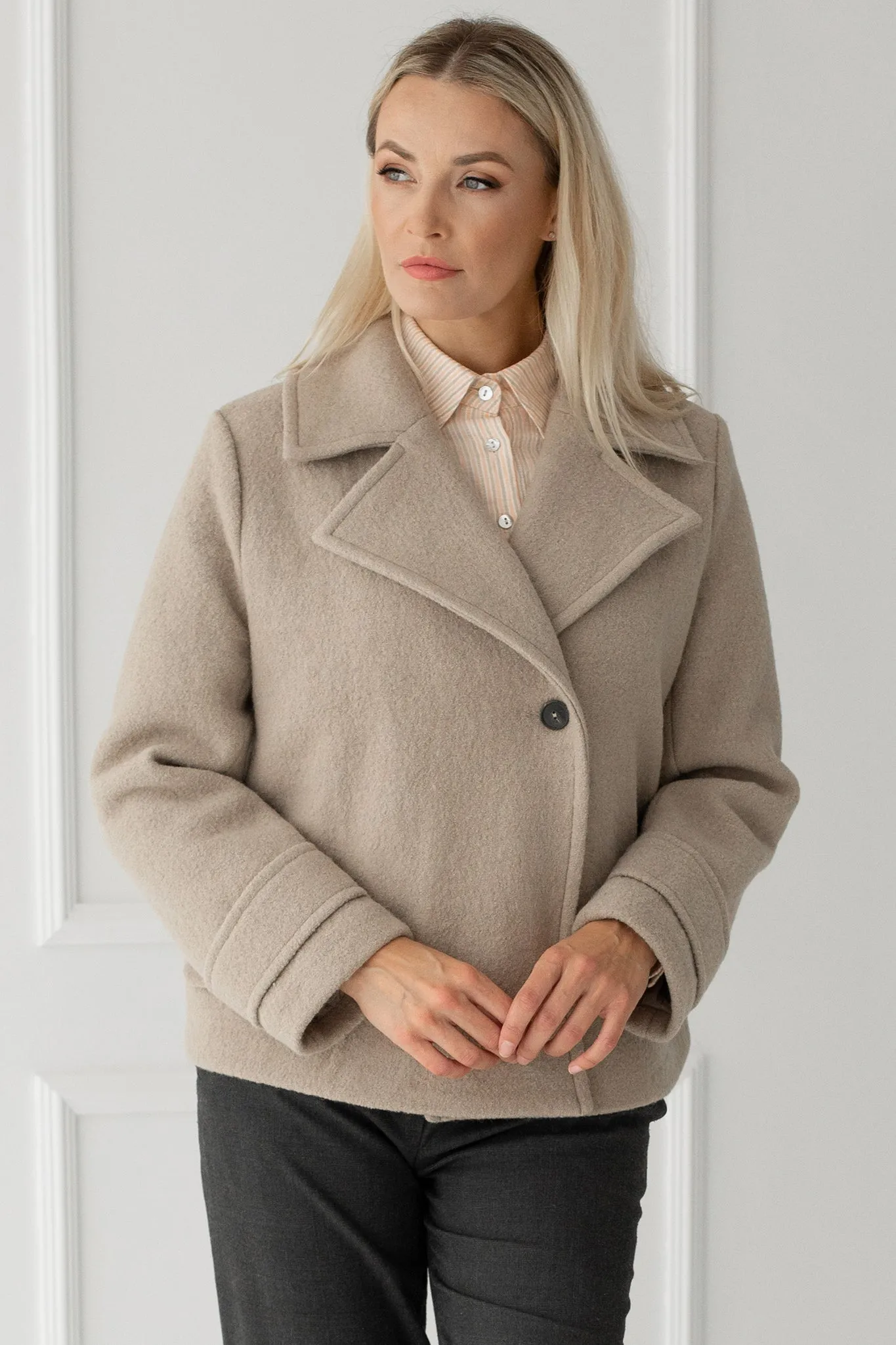 Short Winter Coat Elizabeth