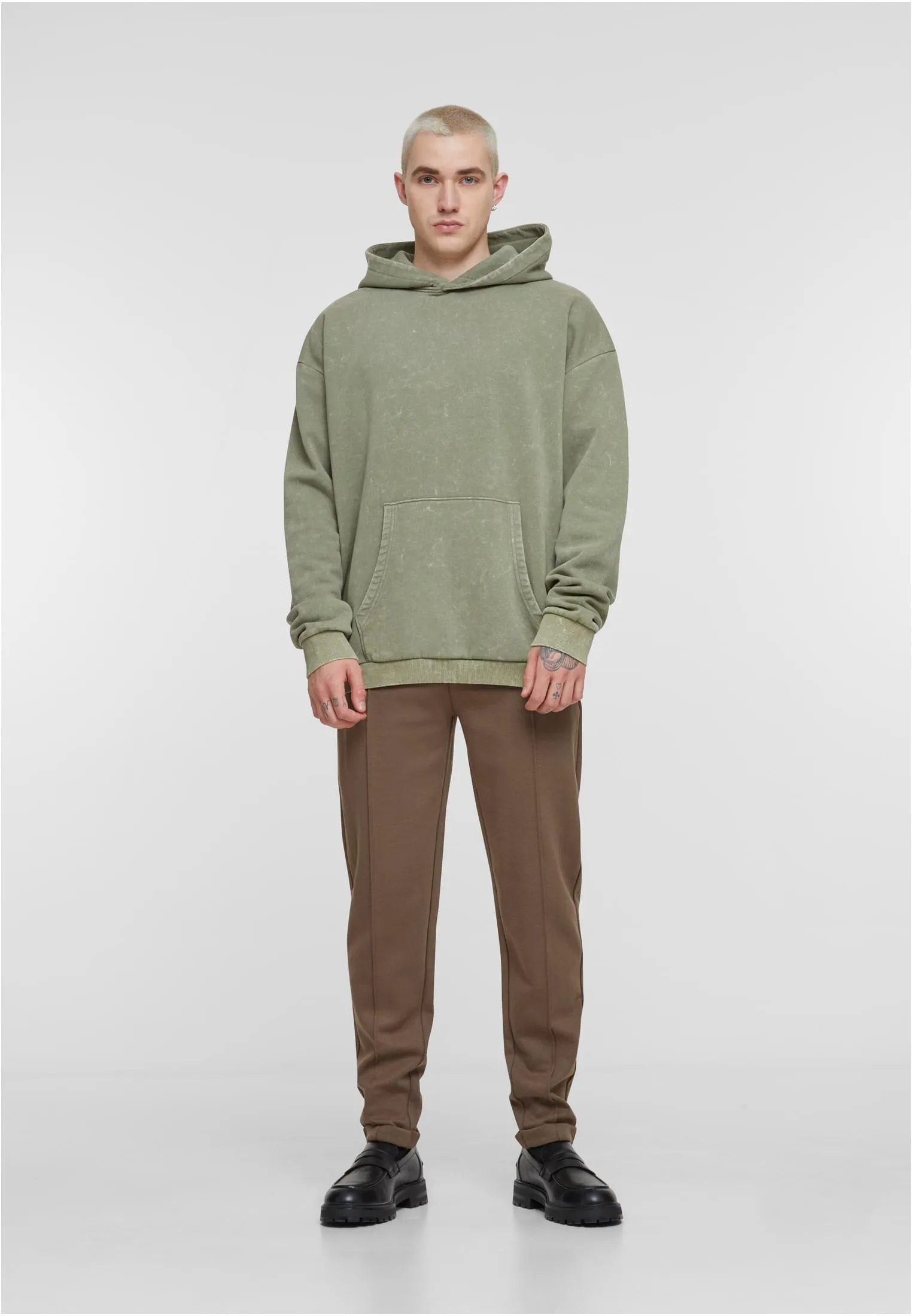 UC Cropped Interlock Jogg Chino