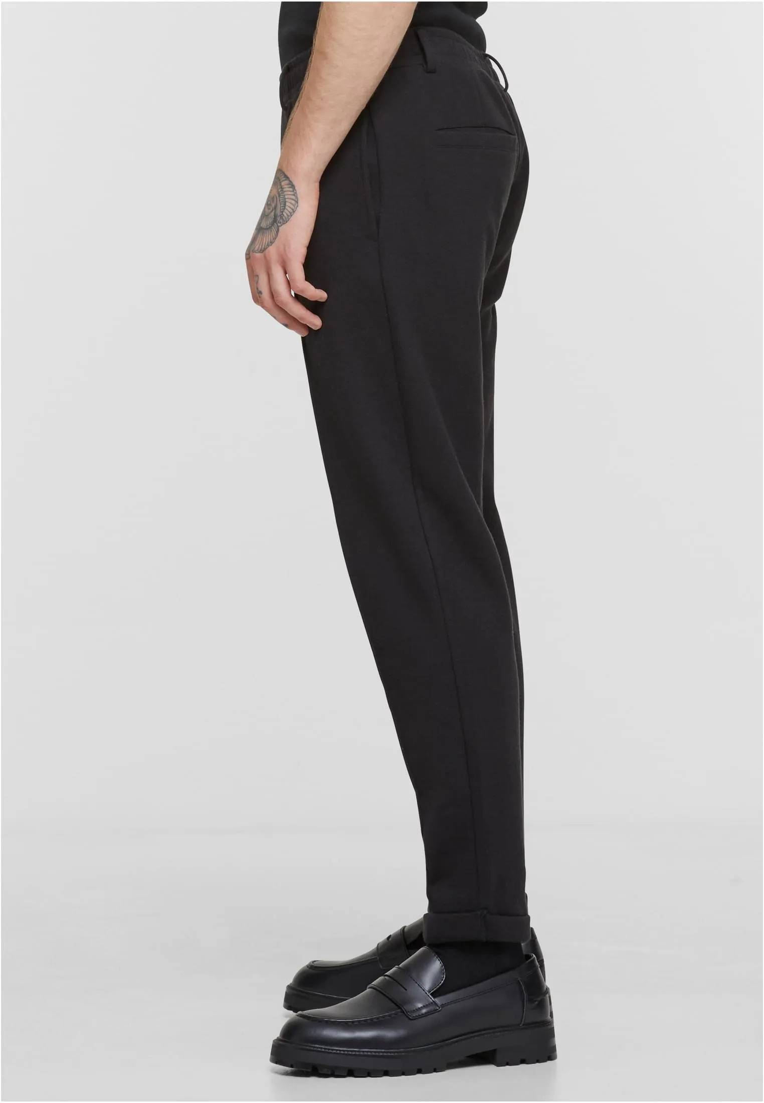 UC Cropped Interlock Jogg Chino