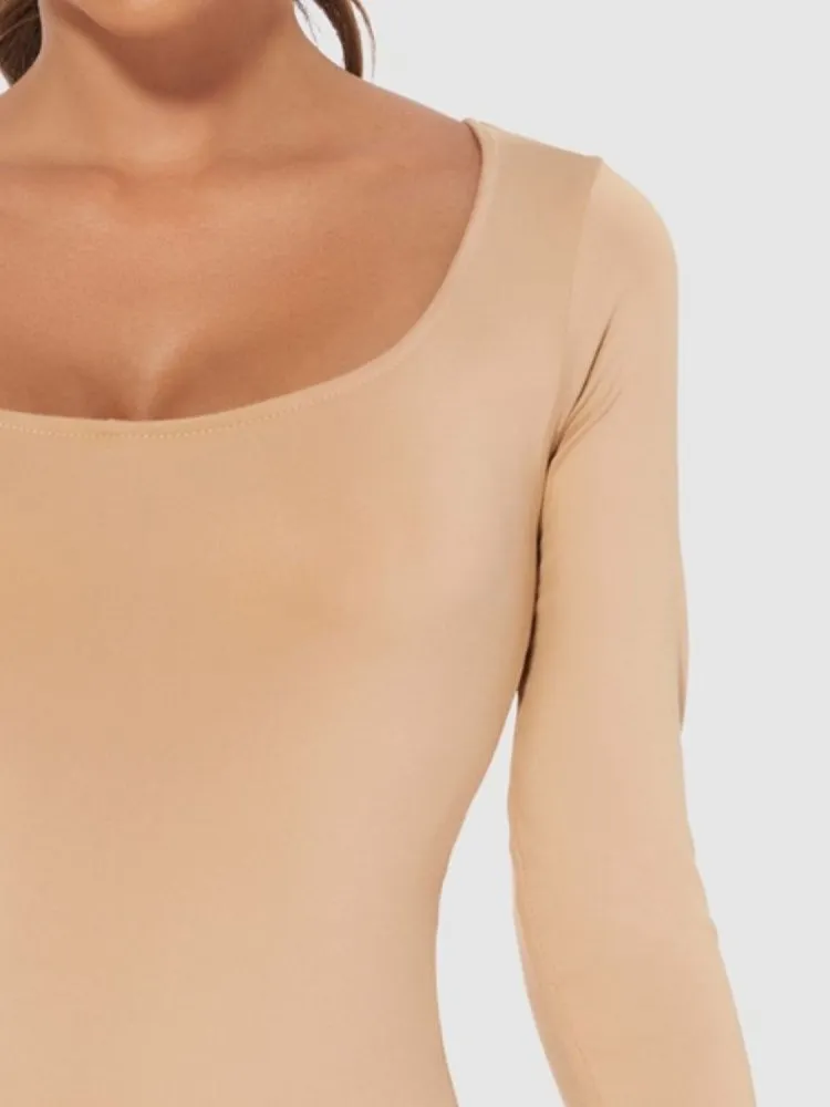 Women’s Scoop Neck Bodysuit – Sleek, Comfortable & Versatile